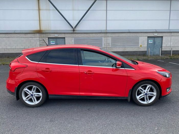 Super clean Ford Focus with Brand New NCT and  TAX