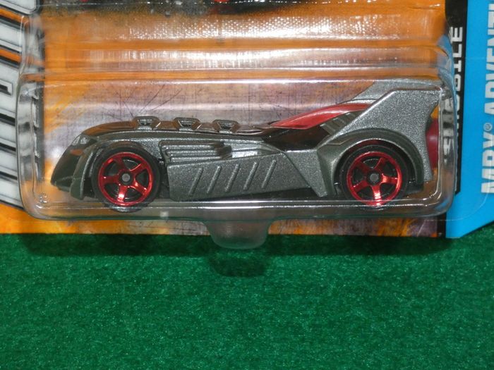 Matchbox Batmobile 2012 60th Anniversary Mbx Adventure City