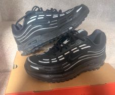 nike trainers