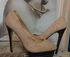 Tan High Heels Size 8
