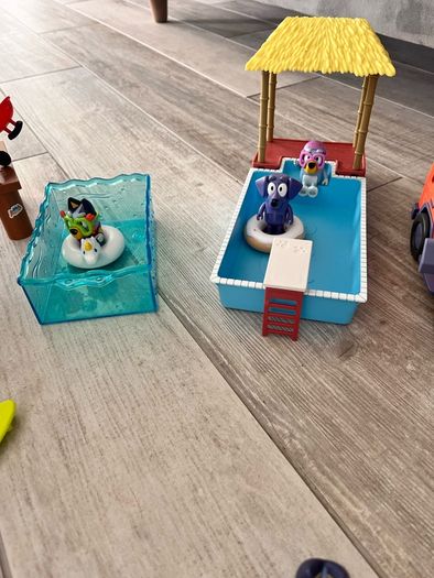 toys