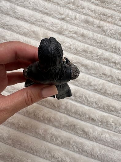 Lord of the Rings Helm's Deep Aragorn Action Figure Damaged NO Finger approx. 16 cm. Used Please see photos