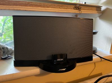 Bose SoundDock Series II with Bluetooth