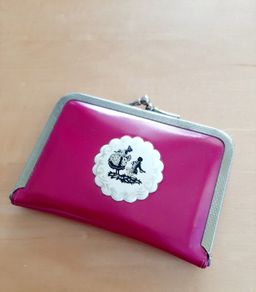 Vintage manicure compact