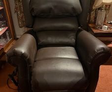 Lift and rise electric recliner arm chair