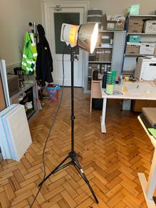 Duel photography tungsten lights with stands