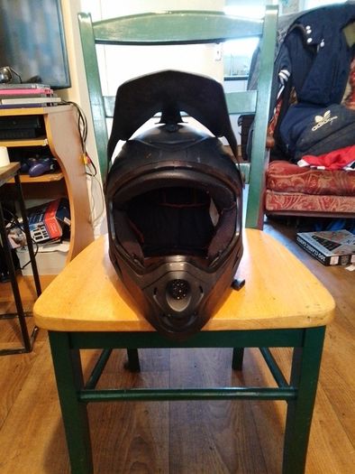 dirt bike helmet kids/teens
