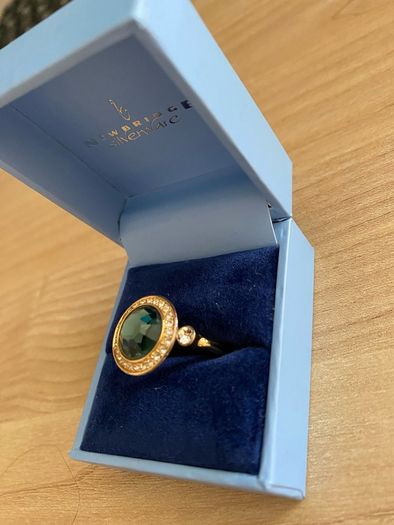 Newbridge Silverware ring with Montana coloured stone