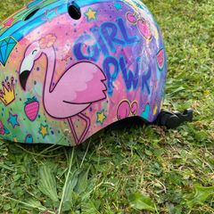 girls helmet
