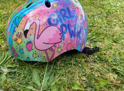 girls helmet