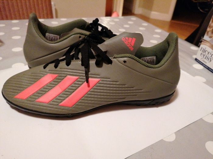 Adidas trainers size 7 uk