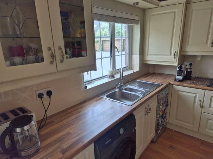 Kitchen (and some appliances)
