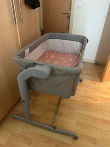 Chicco Next2Me Magic Evo Crib + Mattress + 2 Sheets (Excellent Condition)
