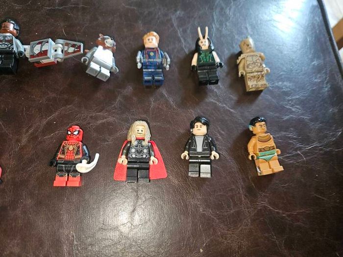 Lego Marvel Minifigure Bundle