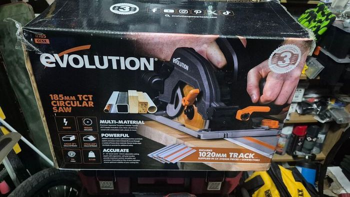 Evolution track saw