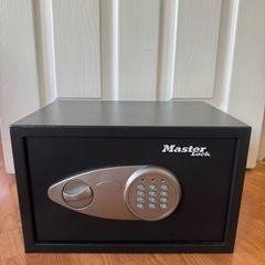 Master lock digital combination safe