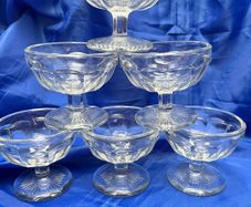 glass dessert bowls