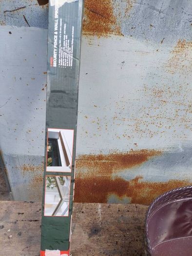 Security wall spikes