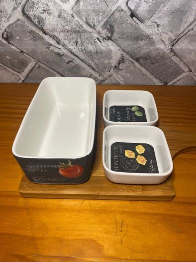 3 Porcelain Bowls with Bamboo Tray Tasting Set