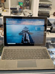 Microsoft Surface Pro 3 12inch i5-4300U 8GB RAM 256GB SSD Windows 10 Pro Touch