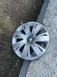 VW 16" wheel trim