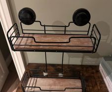 Shampoo bottle holder