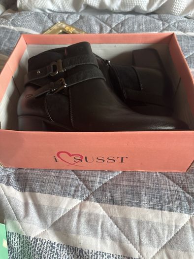ankle boots
