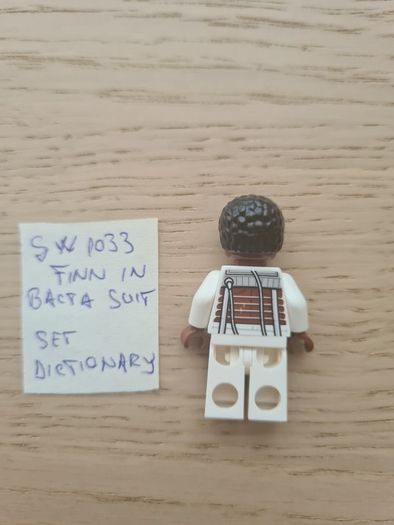 lego sw1033 Finn in bacta suit from dictionaries