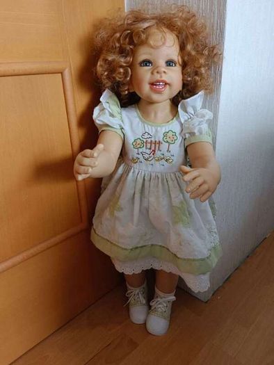 Masterpiece Doll - Vicky