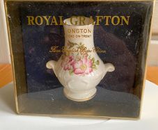 Vintage Royal Grafton Fine Bone China Small Vase - Pink Wild Rose