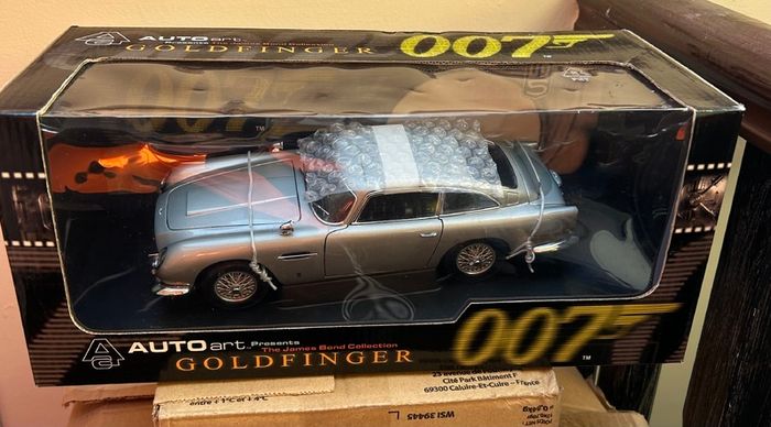 Autoart James Bond