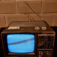 Portable TV - Inno-hit TV 128, Made in Korea, 1995.