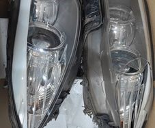 BMW F10/F11 halogen headlights