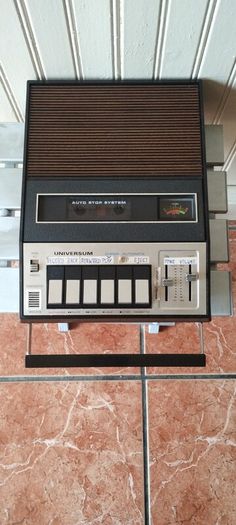 Universum CT 2745