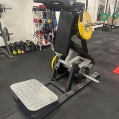 Hack squat