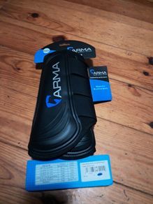 Arma brushing boots