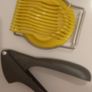 Garlic press /potato cutter Image 4