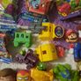 small toys and figures Image 3