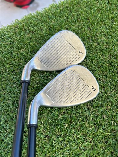 Full set of callaway golf clubs