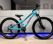 GT Stomper PRO Disc Junior Bike 24 inch (Like New)
