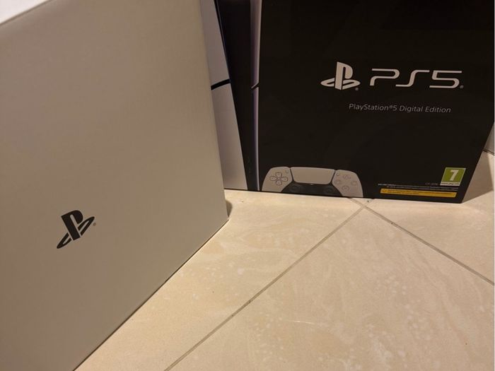 PS5 Slim digital edition 1TB