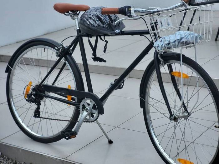 City Bike  By Reids With Helmet V.g.c