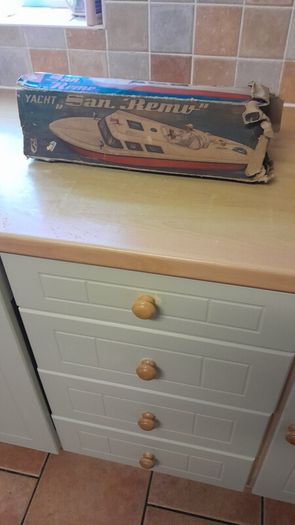 vintage 1970s wind up speed boat made in west Germany.