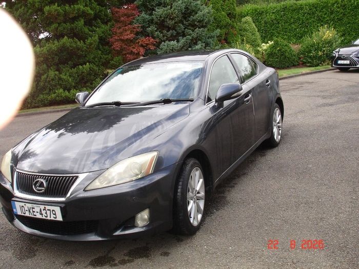 Lexus IS 2010