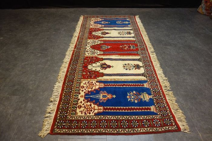 P.ersian Bukhara Rug 2.45 x 0.95 (BUD)
