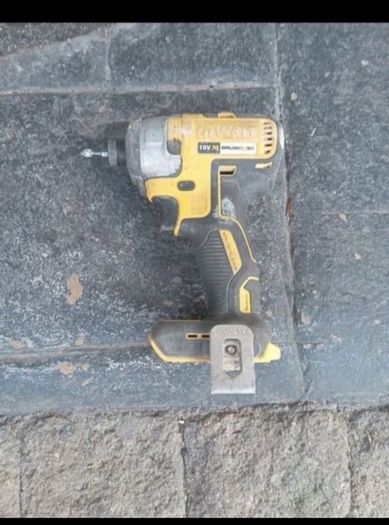 Dewalt 18 volt xr Brushless drill