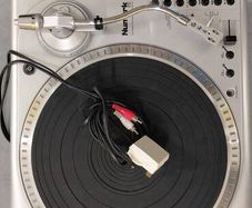 Numark TTi turntable