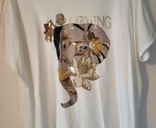 Beautiful Top/ T Shirt
