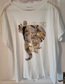 Beautiful Top/ T Shirt
