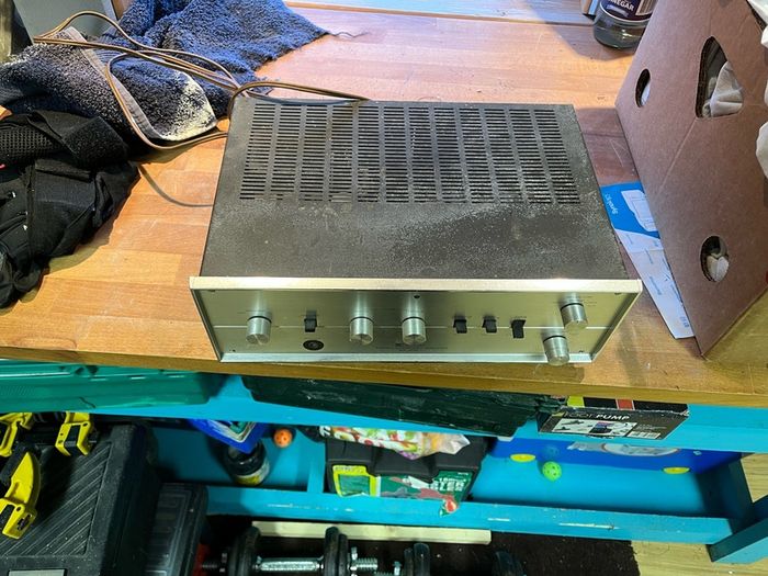 Rare vintage Pioneer SA400 vintage stereo valve / tube amplifier.